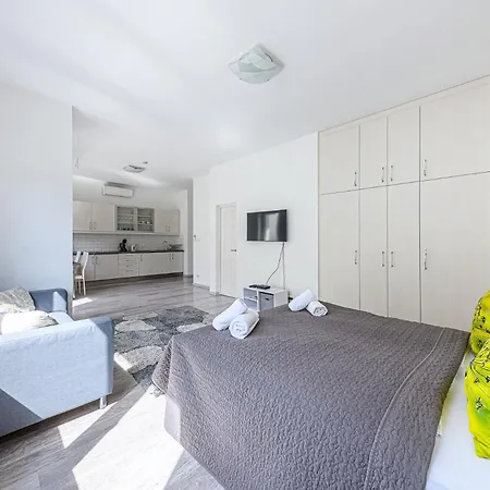 Cozy At Margaret Blvd Prime Buda Location With Ac Apartament *